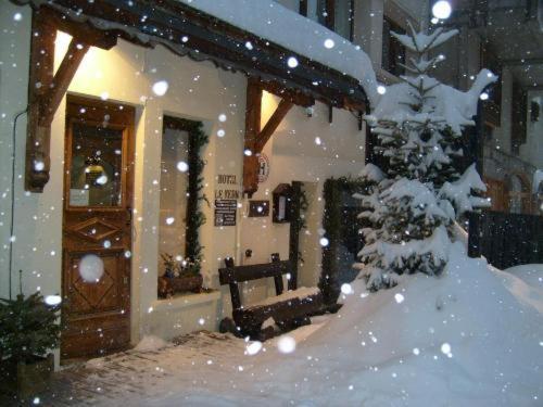 Le Cairn Aparthotel วาลดีแซร์ ภายนอก รูปภาพ